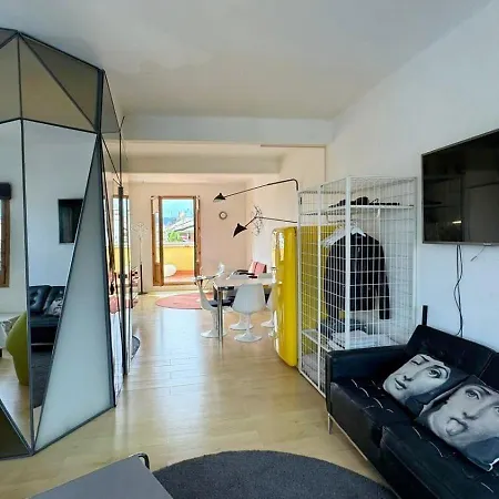 Atico Con Terraza Appartamento Barcellona