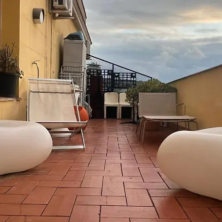 Atico Con Terraza Appartamento