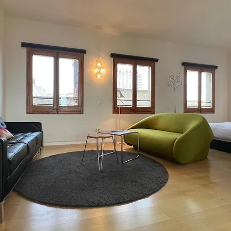 Atico Con Terraza Barselona